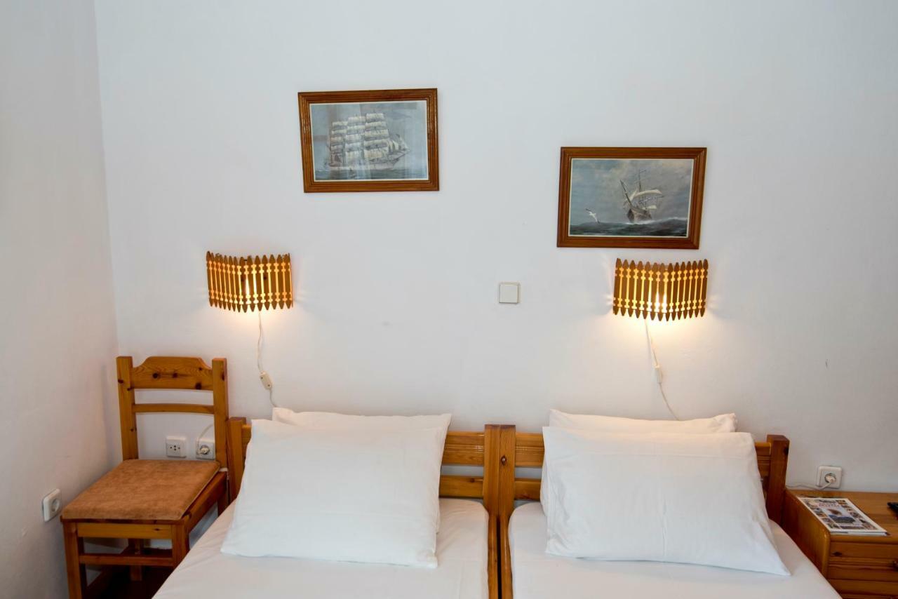 Mouragio Hotel Kyparíssion Екстериор снимка